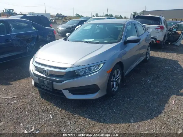 2HGFC2F57JH030868 2018 HONDA CIVIC - Image 2
