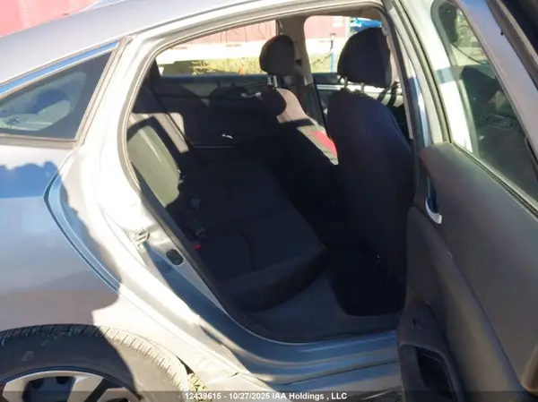 2HGFC2F57JH033852 2018 HONDA CIVIC - Image 8