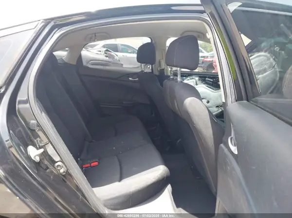 2HGFC2F57JH500025 2018 HONDA CIVIC - Image 8