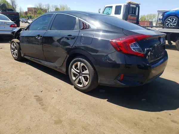 2HGFC2F57JH513227 2018 HONDA CIVIC - Image 2