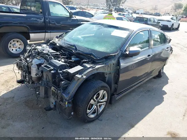 2HGFC2F57JH519030 2018 HONDA CIVIC - Image 2