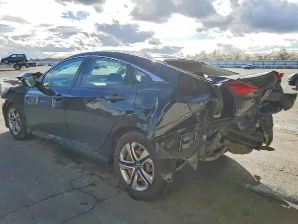 2HGFC2F57JH525636 2018 HONDA CIVIC - Image 2