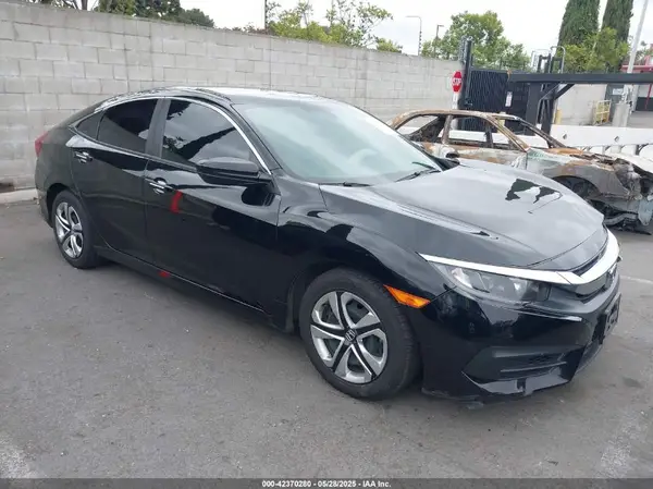 2HGFC2F57JH525846 2018 HONDA CIVIC - Image 1
