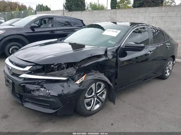 2HGFC2F57JH525846 2018 HONDA CIVIC - Image 2