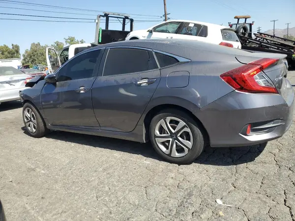 2HGFC2F57JH531582 2018 HONDA CIVIC - Image 2