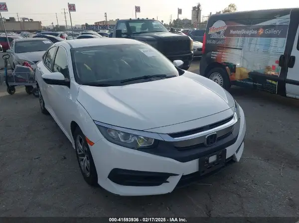 2HGFC2F57JH532344 2018 HONDA CIVIC - Image 1