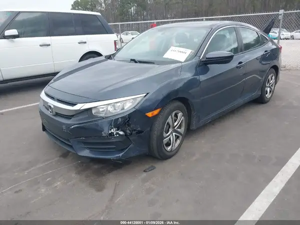 2HGFC2F57JH533333 2018 HONDA CIVIC - Image 2