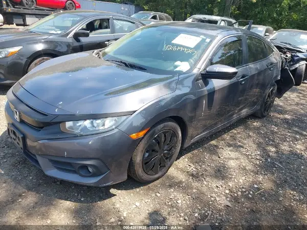 2HGFC2F57JH537270 2018 HONDA CIVIC - Image 2