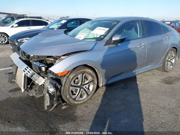 2HGFC2F57JH537544 2018 HONDA CIVIC - Image 2