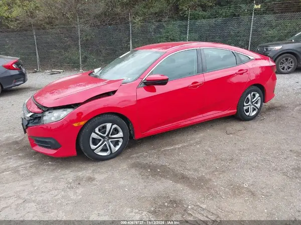 2HGFC2F57JH549273 2018 HONDA CIVIC - Image 2