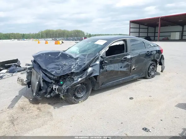 2HGFC2F57JH554831 2018 HONDA CIVIC - Image 2