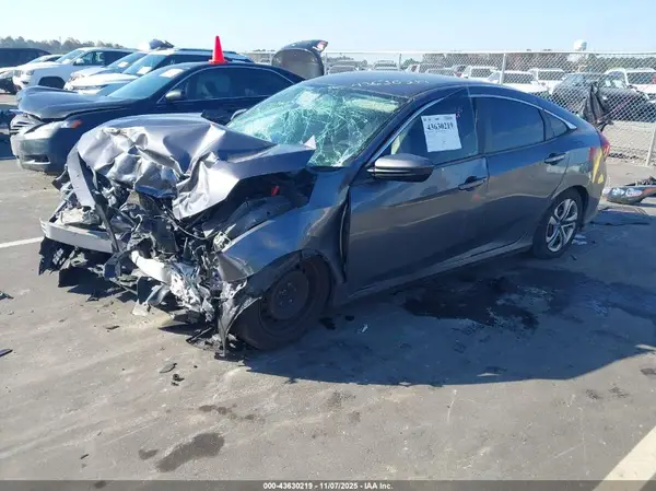2HGFC2F57JH556045 2018 HONDA CIVIC - Image 2