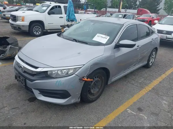 2HGFC2F57JH571645 2018 HONDA CIVIC - Image 2