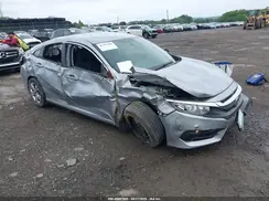 2HGFC2F57JH573329 2018 HONDA CIVIC