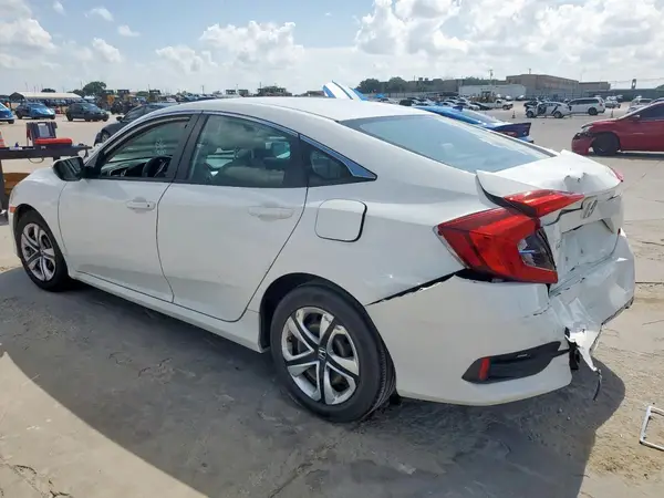 2HGFC2F57JH597307 2018 HONDA CIVIC - Image 2