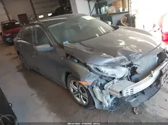 2HGFC2F57JH599476 2018 HONDA CIVIC