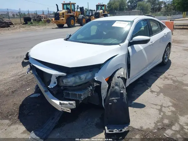 2HGFC2F57JH603297 2018 HONDA CIVIC - Image 2