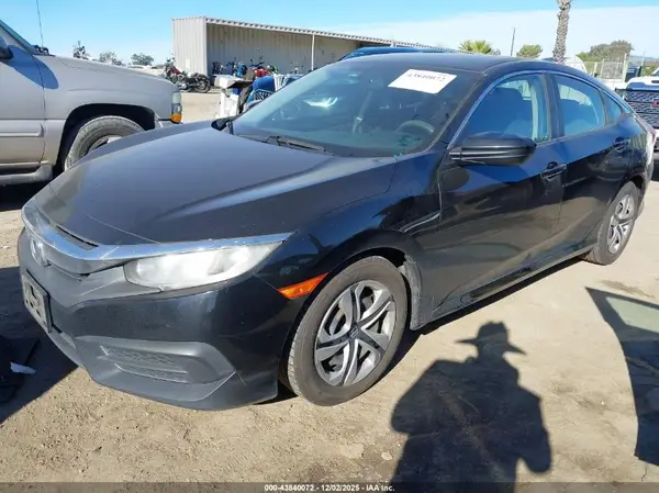 2HGFC2F58HH504210 2017 HONDA CIVIC - Image 2