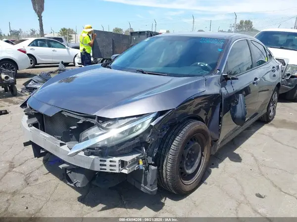 2HGFC2F58HH574841 2017 HONDA CIVIC - Image 2