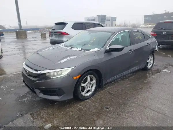 2HGFC2F58JH002948 2018 HONDA CIVIC - Image 2