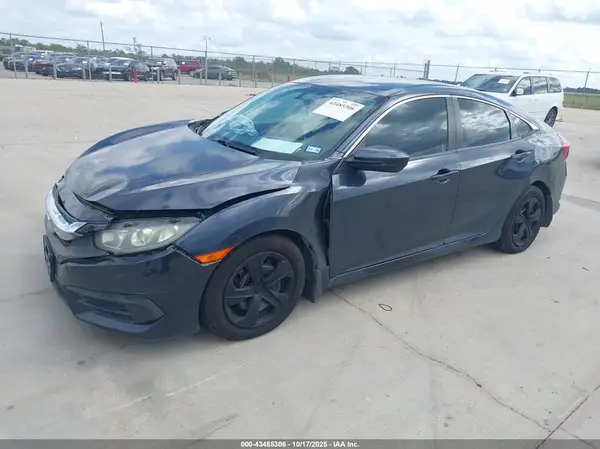 2HGFC2F58JH506335 2018 HONDA CIVIC - Image 2