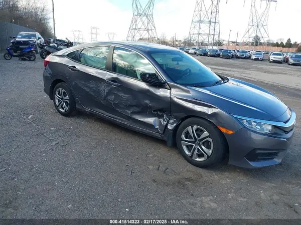 2HGFC2F58JH520543 2018 HONDA CIVIC - Image 1