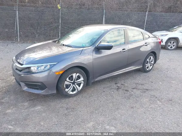 2HGFC2F58JH520543 2018 HONDA CIVIC - Image 2