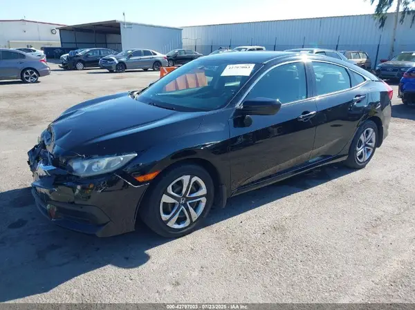 2HGFC2F58JH523717 2018 HONDA CIVIC - Image 2