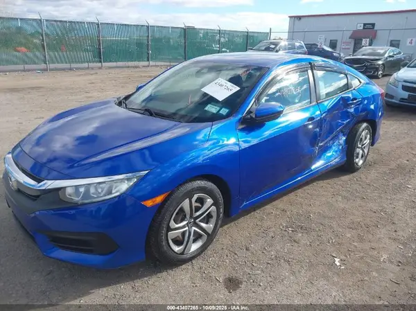 2HGFC2F58JH527377 2018 HONDA CIVIC - Image 2