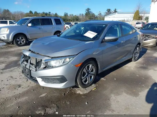2HGFC2F58JH528545 2018 HONDA CIVIC - Image 2