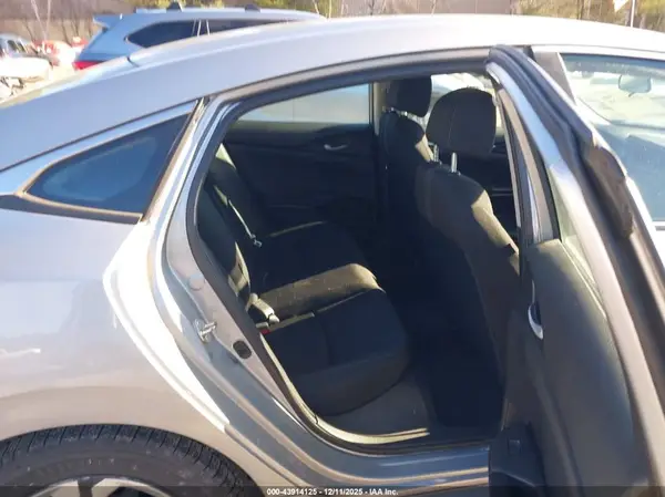 2HGFC2F58JH528545 2018 HONDA CIVIC - Image 8