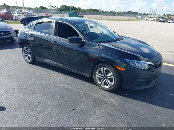 2HGFC2F58JH530506 2018 HONDA CIVIC - Image 1