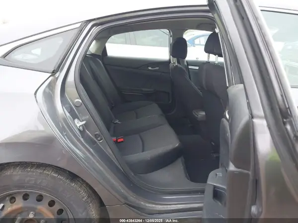 2HGFC2F58JH531526 2018 HONDA CIVIC - Image 8