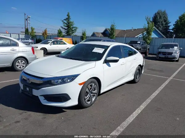 2HGFC2F58JH532367 2018 HONDA CIVIC - Image 2