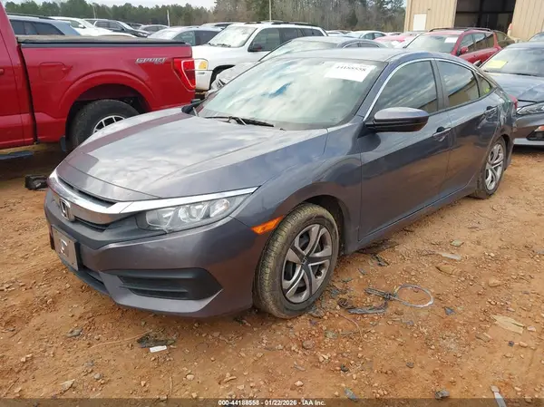 2HGFC2F58JH545751 2018 HONDA CIVIC - Image 2