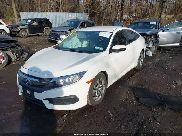 2HGFC2F58JH546981 2018 HONDA CIVIC - Image 2