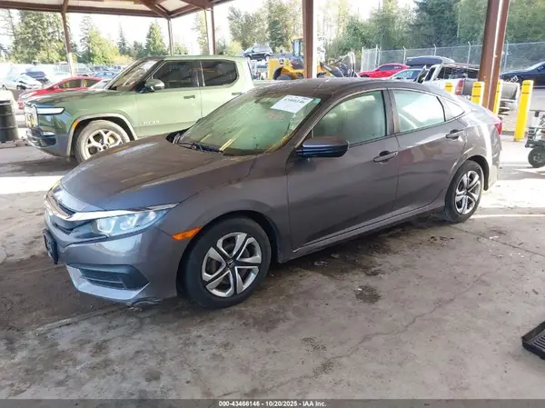 2HGFC2F58JH549427 2018 HONDA CIVIC - Image 2