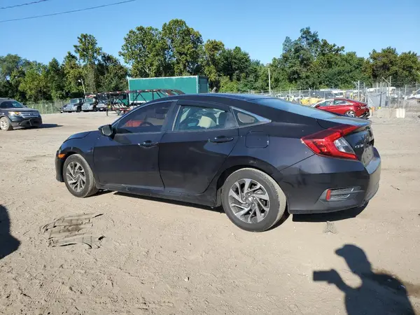 2HGFC2F58JH553008 2018 HONDA CIVIC - Image 2
