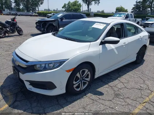 2HGFC2F58JH555874 2018 HONDA CIVIC - Image 2