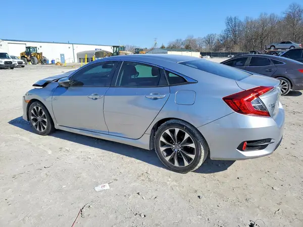 2HGFC2F58JH562419 2018 HONDA CIVIC - Image 2