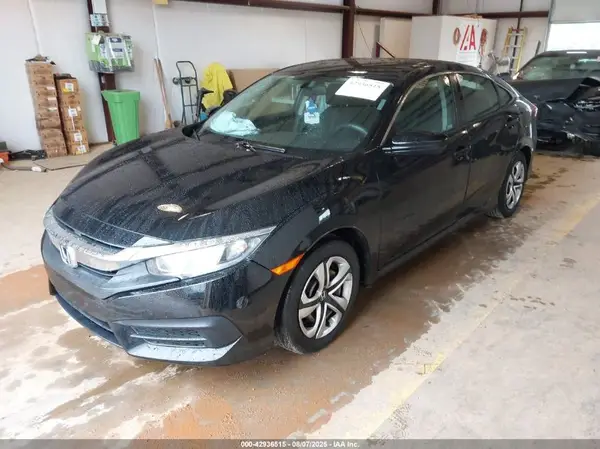2HGFC2F58JH562615 2018 HONDA CIVIC - Image 2