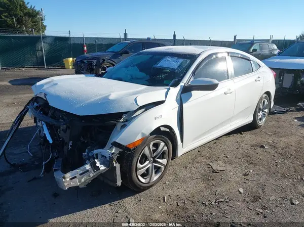 2HGFC2F58JH565059 2018 HONDA CIVIC - Image 2