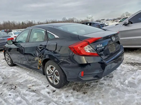 2HGFC2F58JH567572 2018 HONDA CIVIC - Image 2