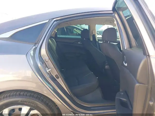 2HGFC2F58JH570908 2018 HONDA CIVIC - Image 8