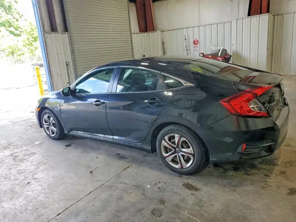 2HGFC2F58JH572805 2018 HONDA CIVIC - Image 2