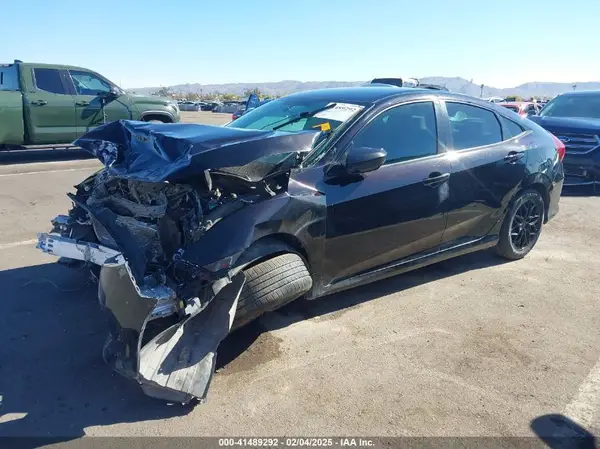 2HGFC2F58JH574439 2018 HONDA CIVIC - Image 2
