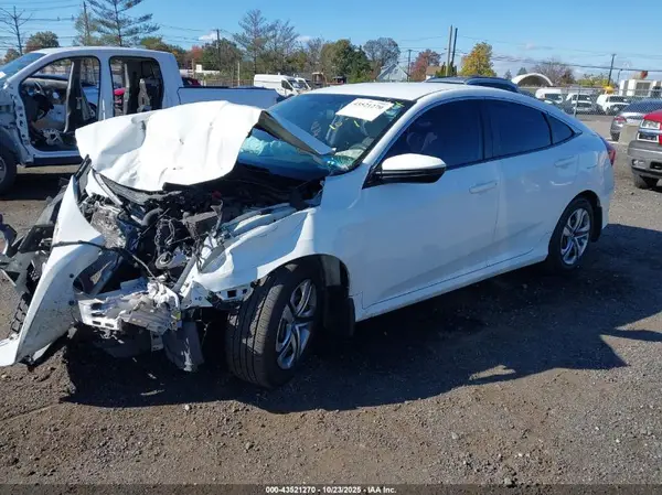 2HGFC2F58JH575509 2018 HONDA CIVIC - Image 2