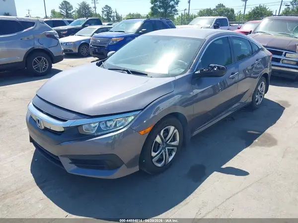 2HGFC2F58JH580354 2018 HONDA CIVIC - Image 2