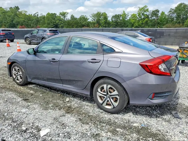 2HGFC2F58JH580693 2018 HONDA CIVIC - Image 2