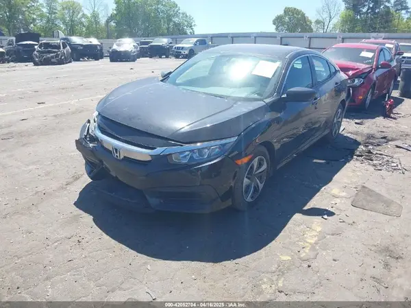 2HGFC2F58JH582055 2018 HONDA CIVIC - Image 2
